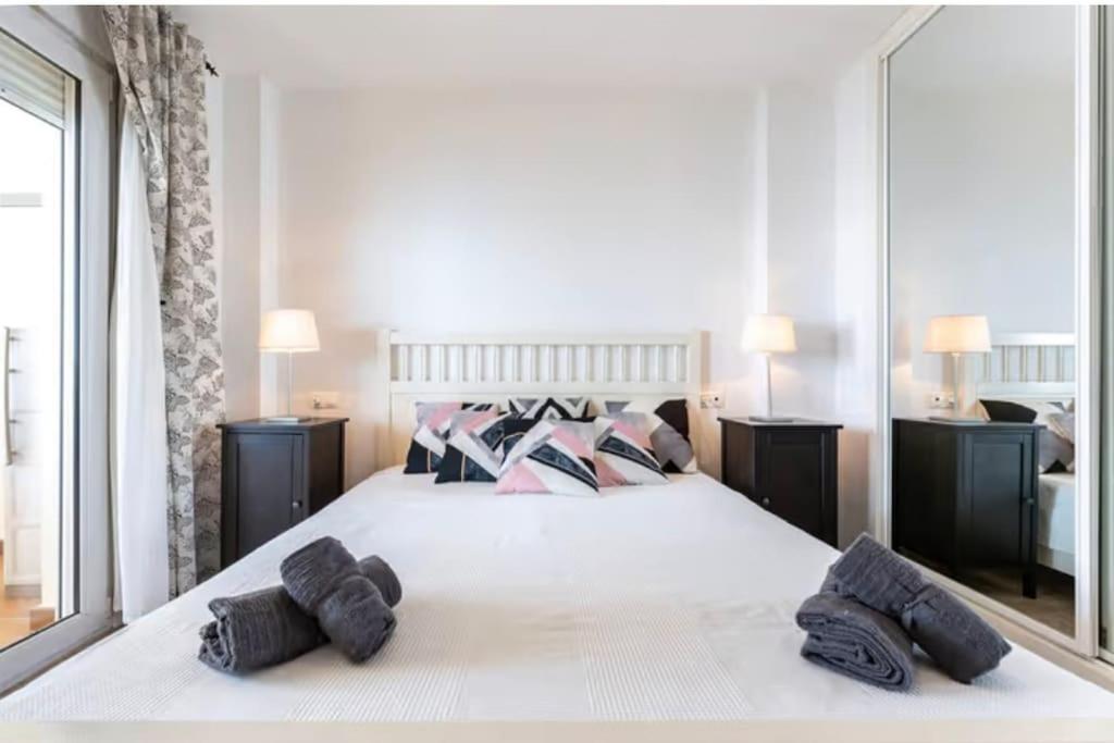 Magnificas Vistas Al Mar Apartment เบนัลมาเดนา ภายนอก รูปภาพ