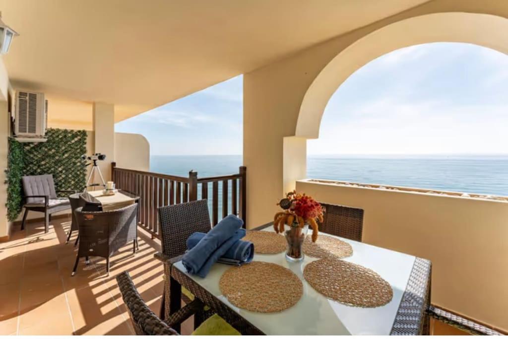 Magnificas Vistas Al Mar Apartment เบนัลมาเดนา ภายนอก รูปภาพ